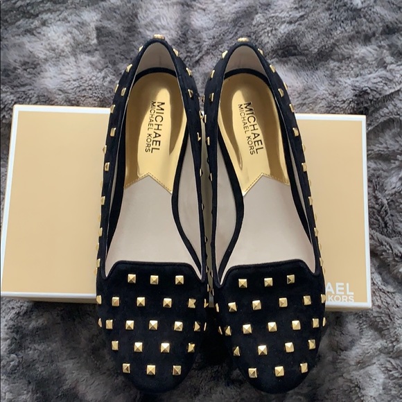 Shoes - Suede black flats